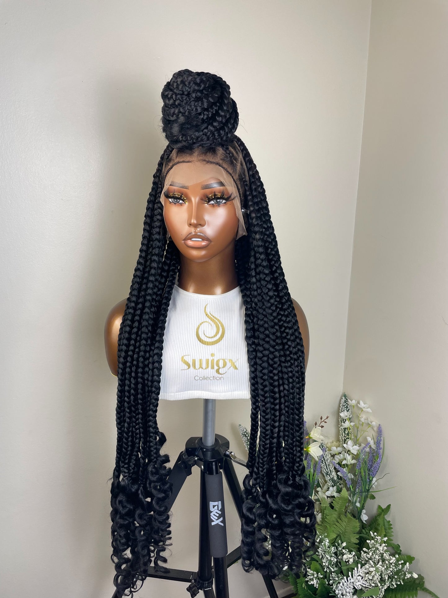 Jumbo Knotless with Curly Ends - Black